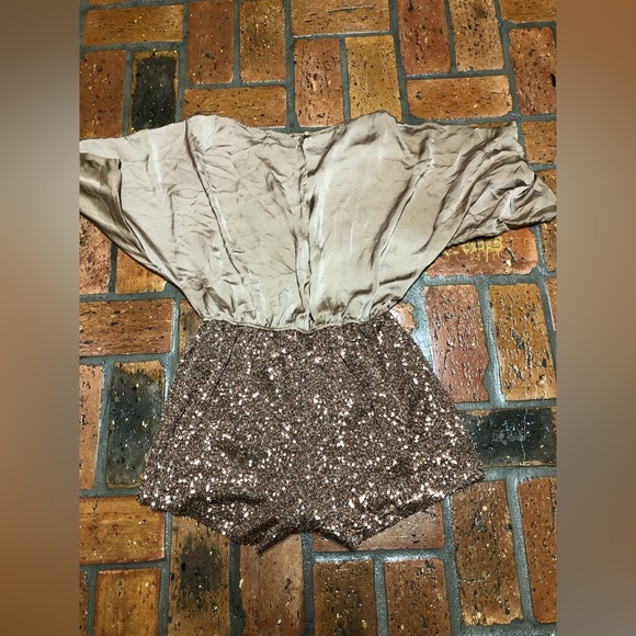 Holiday romper - Picture 5 of 6